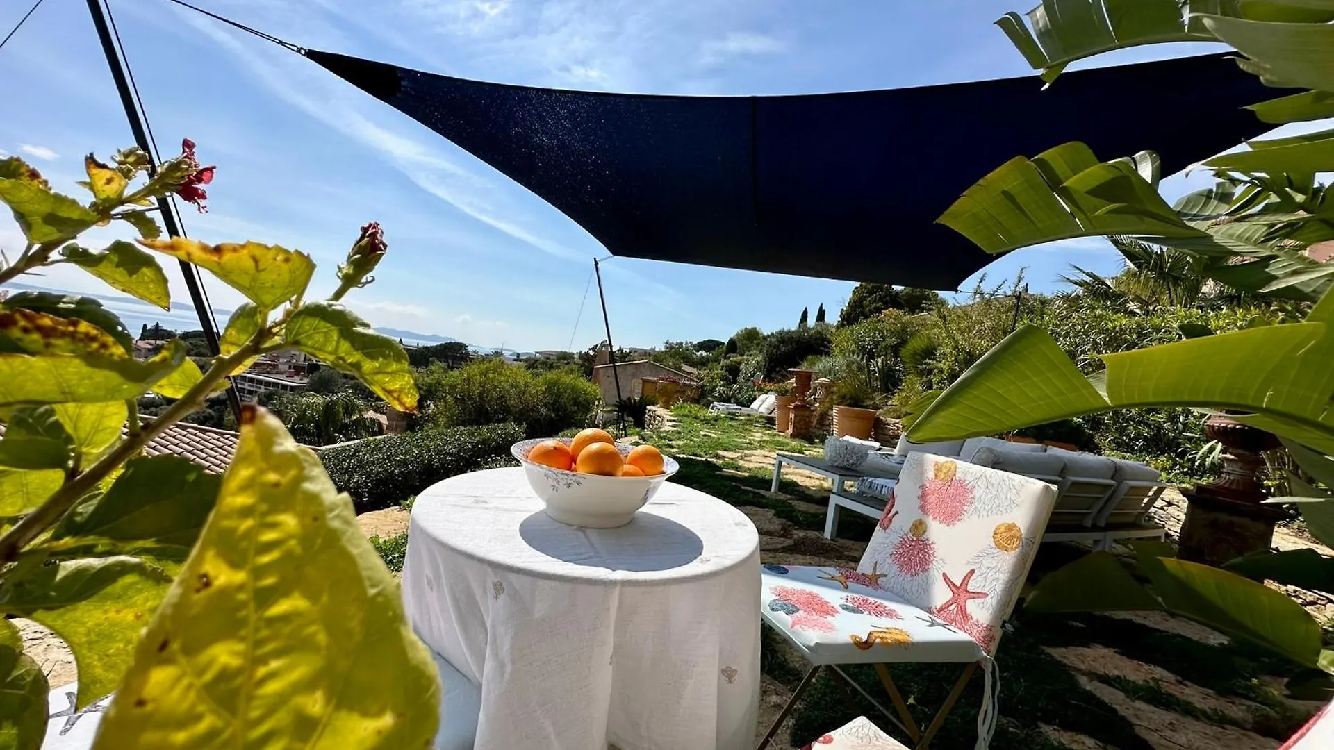 La Plage De Saint Clair A Pied Le Lavandou Francie