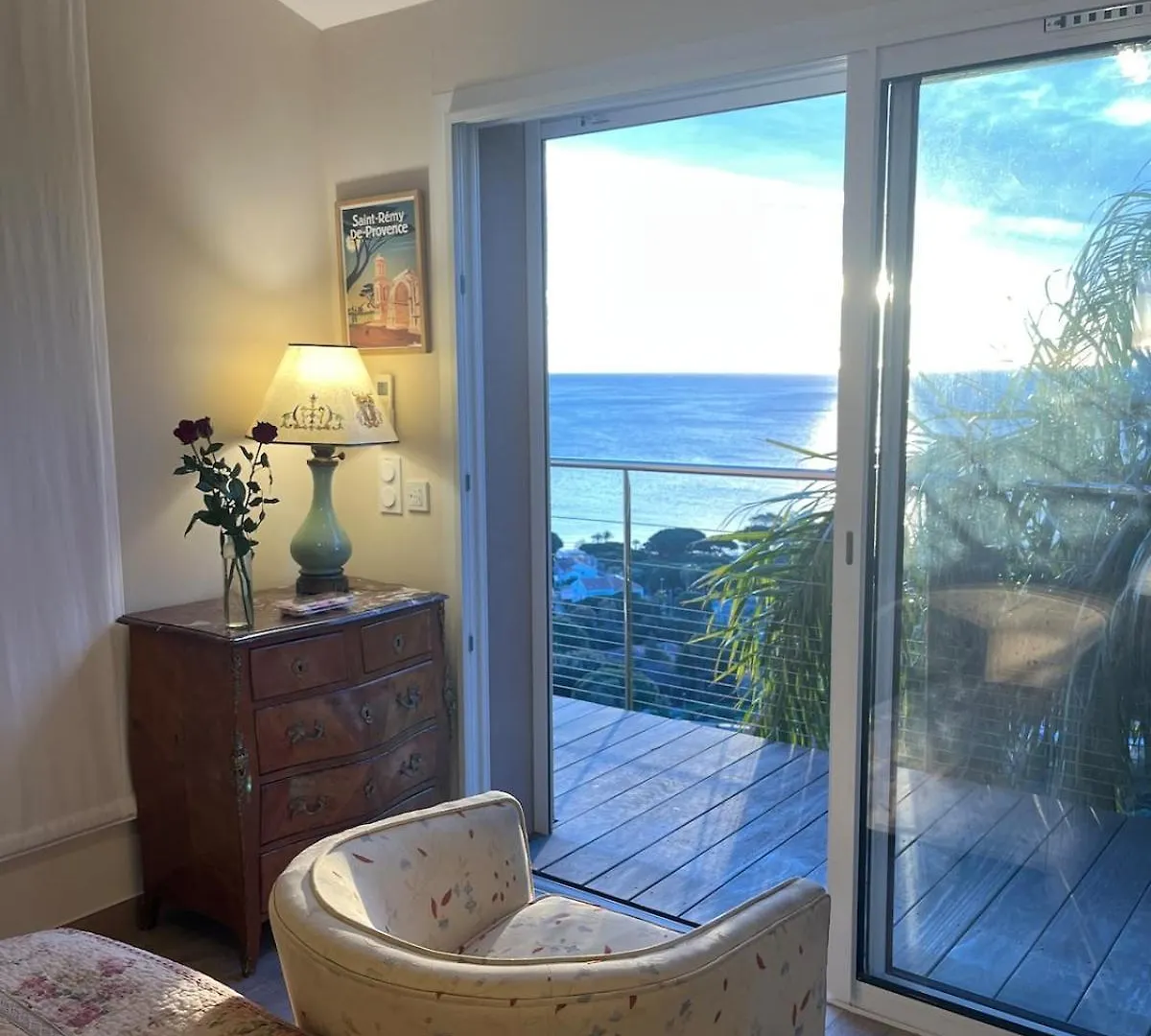 Guest house La Plage De Saint Clair A Pied Le Lavandou