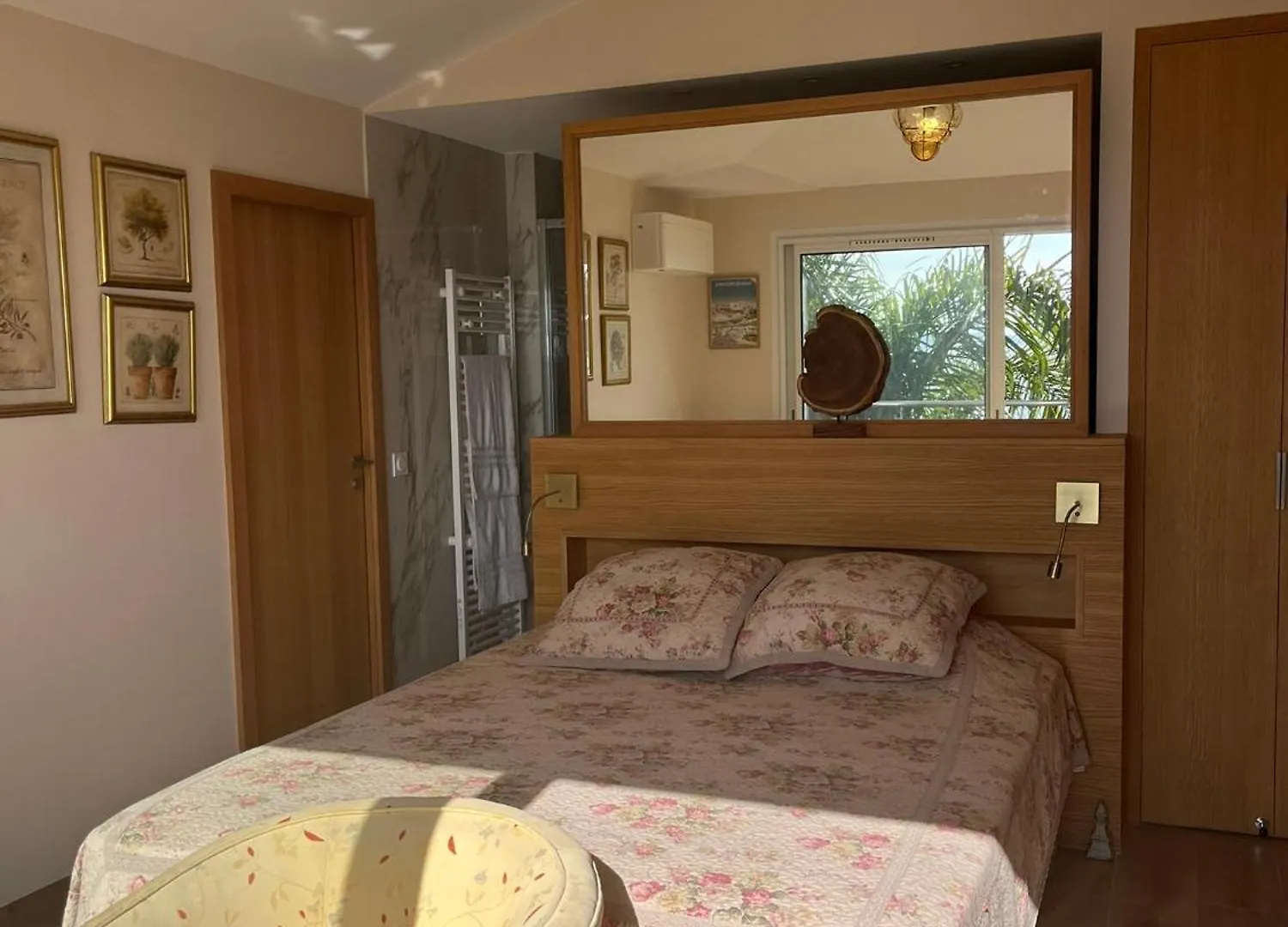 La Plage De Saint Clair A Pied Le Lavandou Guest house