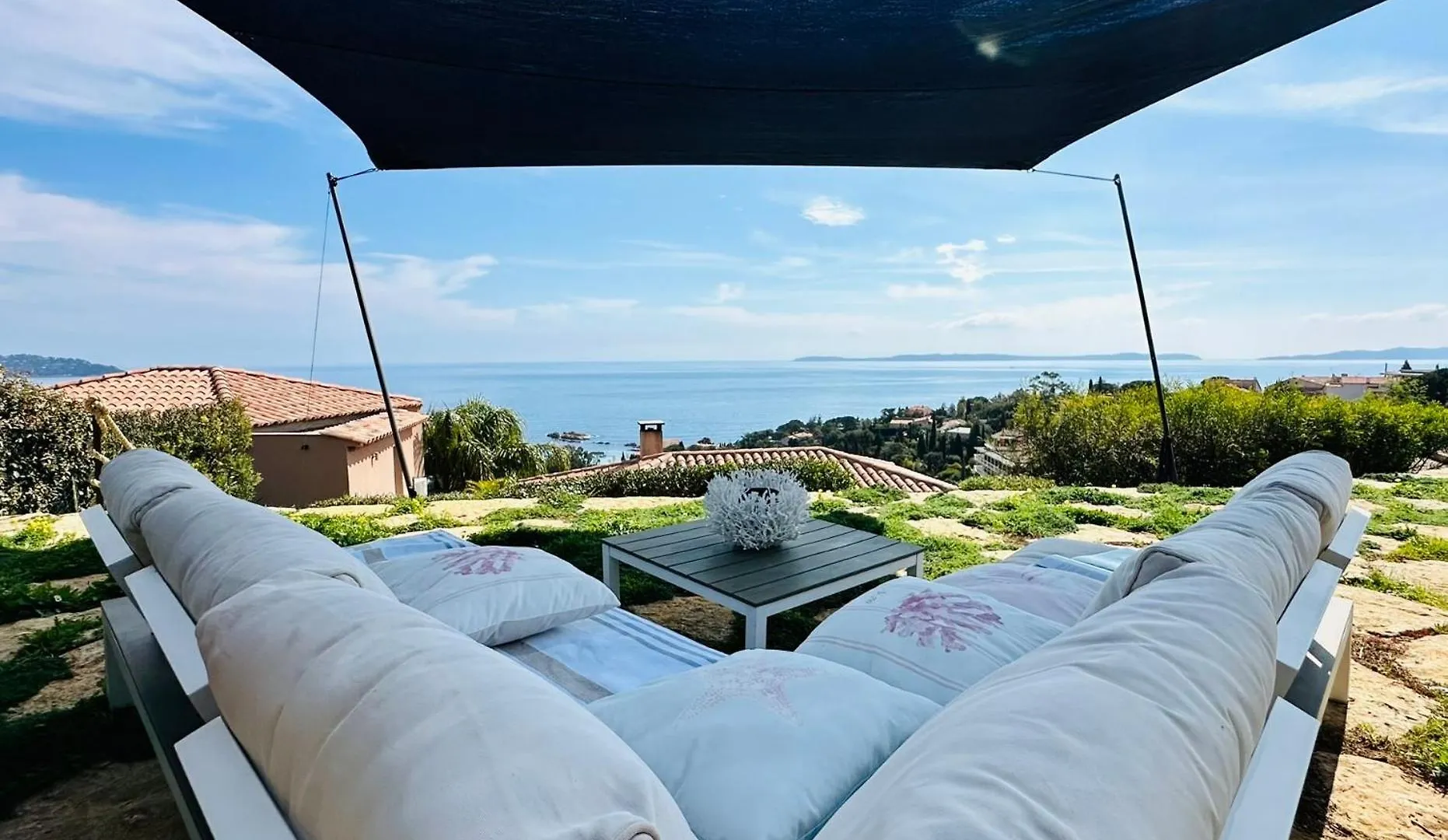 Guest house La Plage De Saint Clair A Pied Le Lavandou France